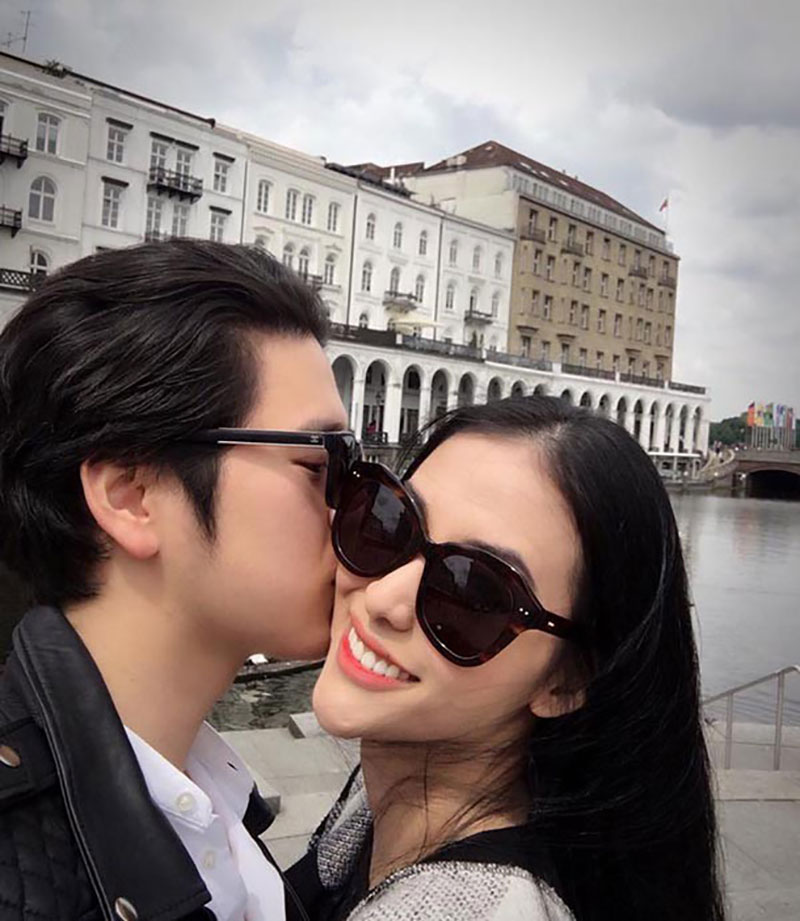 Lộ ảnh Mai Hồ bí mật tổ chức lễ đính hôn với người yêu cực điển trai Lộ ảnh Mai Hồ bí mật tổ chức lễ đính hôn với người yêu cực điển trai